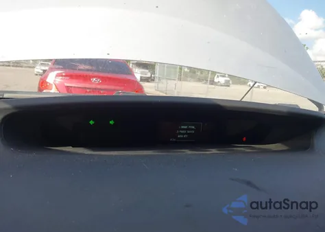 2011 Toyota Prius Two z USA, uszkodzony, nr VIN JTDKN3DU8B0283145